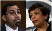Obama Administration Issues Bathroom Rules for Schools, Threatens Funding Cuts for Non-Compliance