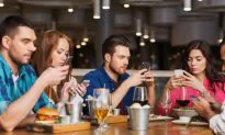 Are Our Smartphones Afflicting Us All With Symptoms of ADHD?