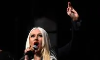 Christina Aguilera Impersonates Rihanna, Beyonce, Lady Gaga on ‘Ellen’