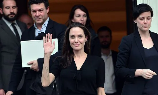 Angelina Jolie on Refugee Crisis: World Needs to Pull Together Like After World War II