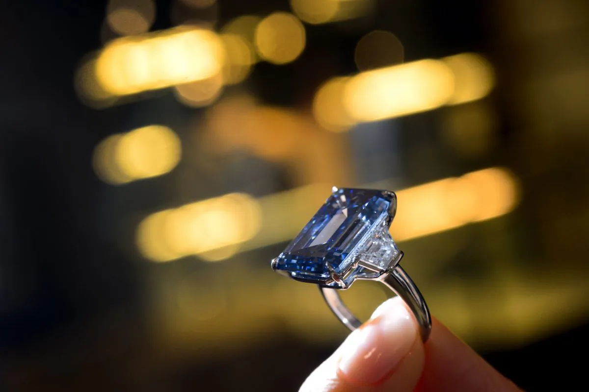 Christies' auction house shows the “Oppenheimer Blue,” a rare fancy vivid blue diamond weighing 14.62 carat, in Geneva, Switzerland on May 12, 2016. (FABRICE COFFRINI/AFP/Getty Images)