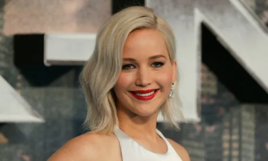 Fox Apologizes For ‘X-Men: Apocalypse’ Billboard Showing Jennifer Lawrence Character Being Choked