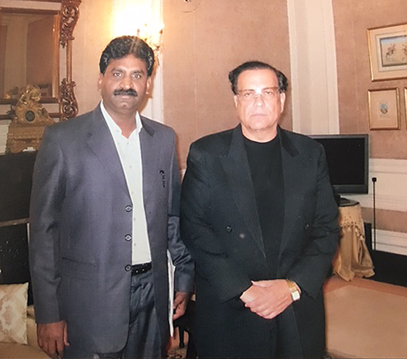 Pervez Rafique (L) with former Punjab Governor Mr. Salman Taseer in the Governor's House in Lahore in March 2009. (Courtesy of Pervez Rafique)