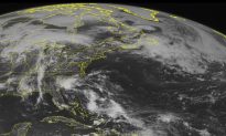 Tropical Storm Bonnie Reaches South Carolina Shore