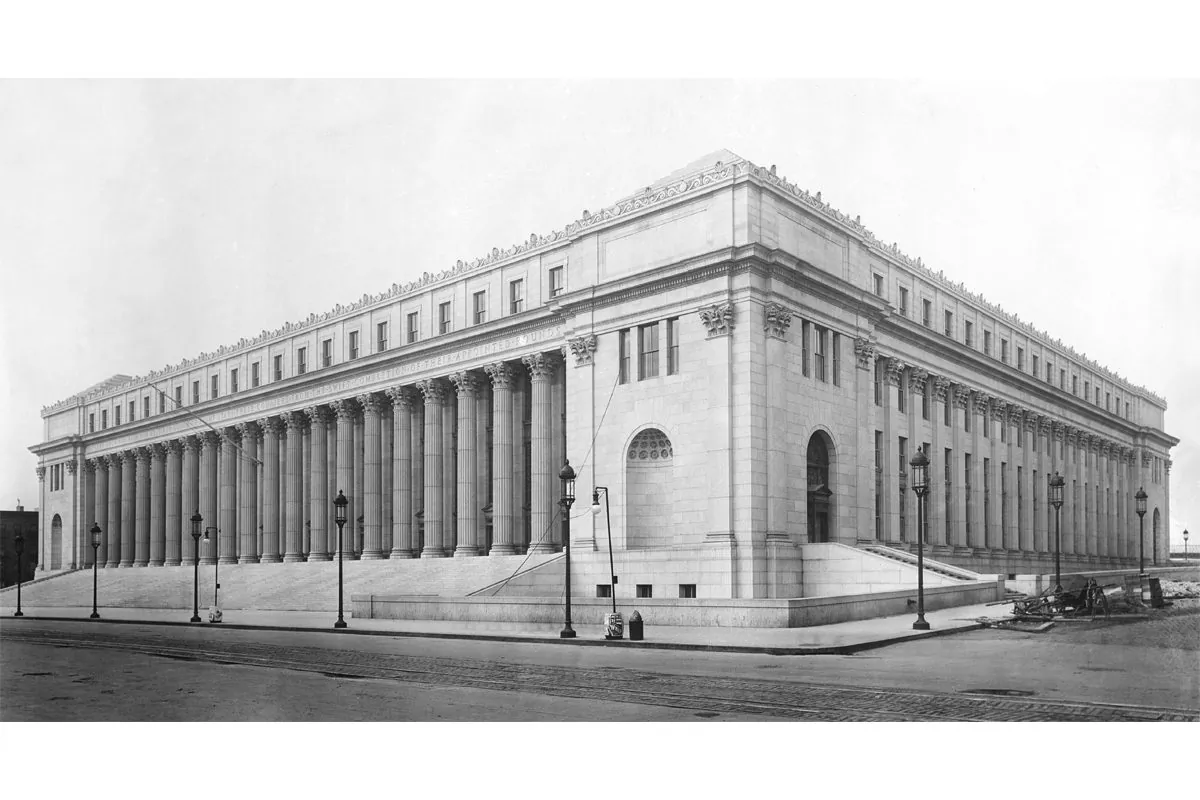 The James A. Farley Post Office Building is the main U.S. Postal Service building in New York City. (Public Domain)