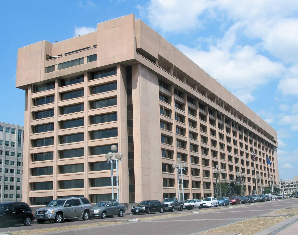 U.S. Postal Service headquarters at L'Enfant Plaza in Washington. (Coolcaesar/Wikipedia, CC BY-SA)