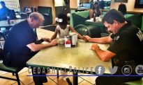 Girl Stops to Pray With Cedar Hill Police Officers at Restaurant