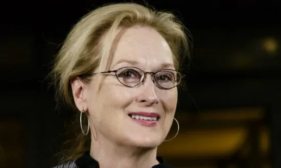 Meryl Streep Impersonates Donald Trump at Theater Gala