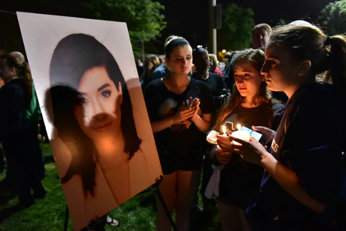  Friends mourn the loss of Christina Grimmie during the Vigil For Christina Grimmie at Evesham Memorial Complex on June 13, 2016 in Evesham, New Jersey. (Brian Killian/Getty Images)
