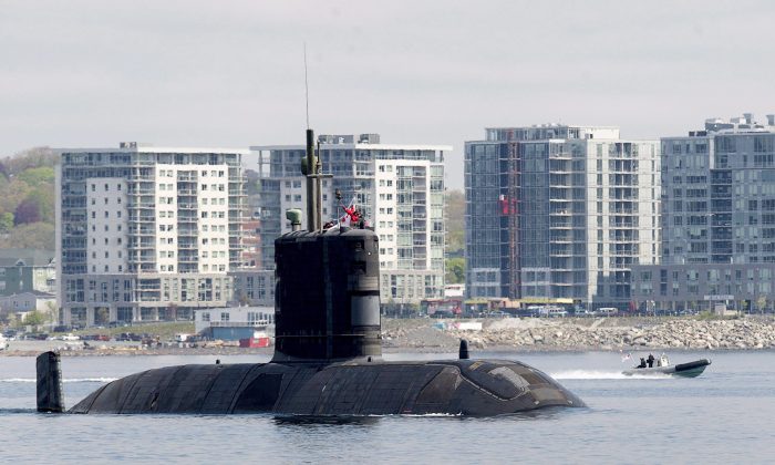 Canada Seeks Twelve New Submarines for Arctic Defense