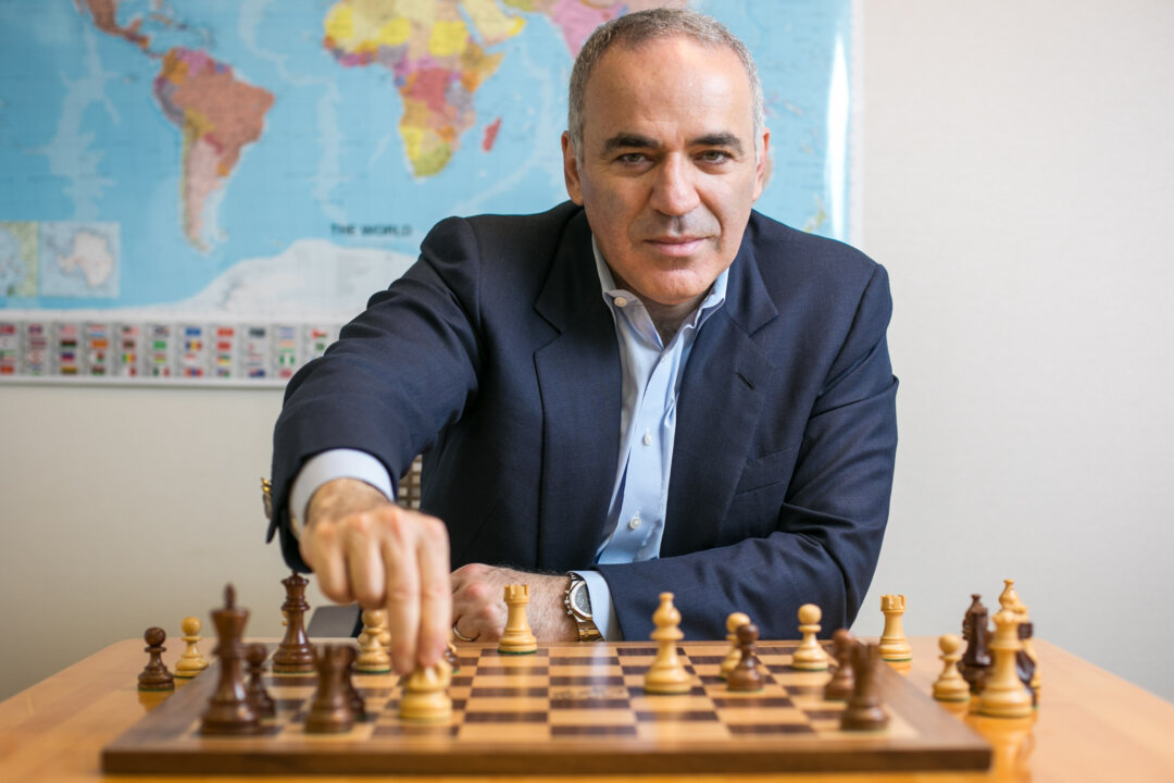 Former World Chess Champion Kasparov Says US Warned Him About Kremlin Kill Plot
