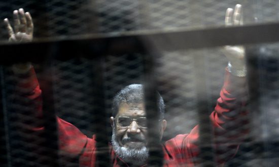 Egyptian Court Sentences 2 Al-Jazeera Employees, 4 Others to Death