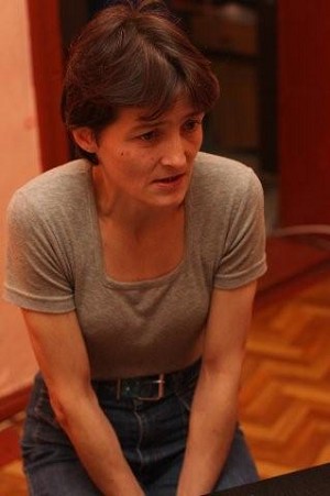 DISTRAUGHT: Iwona Kosowski, who was a close friend of Robert Dziekanski and his mother, recounts her experience following Dziekanski's death. (Jan Jekielek/The Epoch Times)