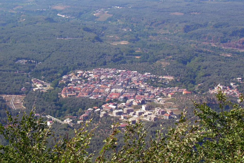 The hamlet of Molochio in the southern region of Calabria. (Wikimedia/Cristian1989, CC BY-SA)