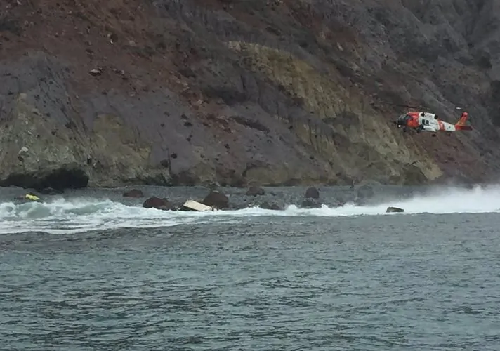 Search and rescue efforts by the Los Angeles County Fire Department, Lifeguard Division, and U.S. Coast Guard after a boat capsized near Salta Verde, Catalina Island, Calif., on June 25, 2016. (Los Angeles County Fire Department, Lifeguard Division)