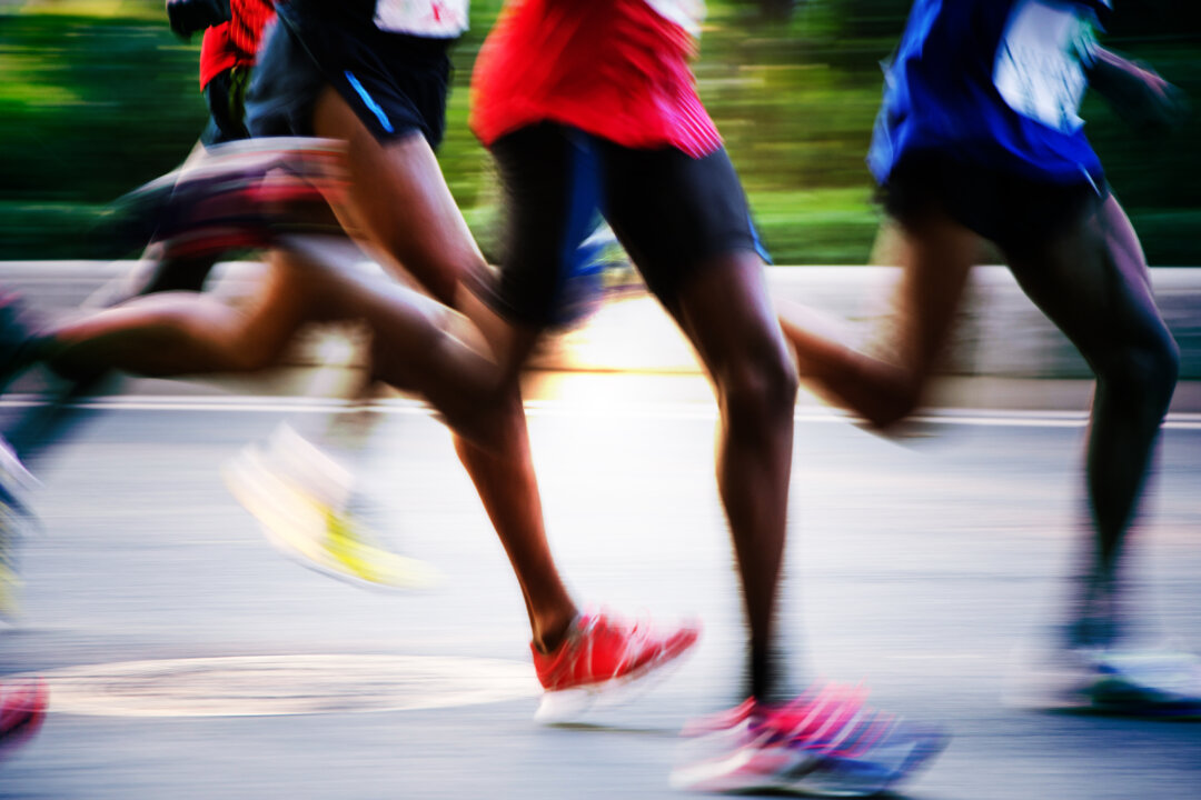Form For Long Distance Running Long-Distance Running: One of the Worst Forms of Exercise There Is ...