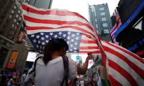 You and a Record 43 Million Others on the Road for July 4 Weekend