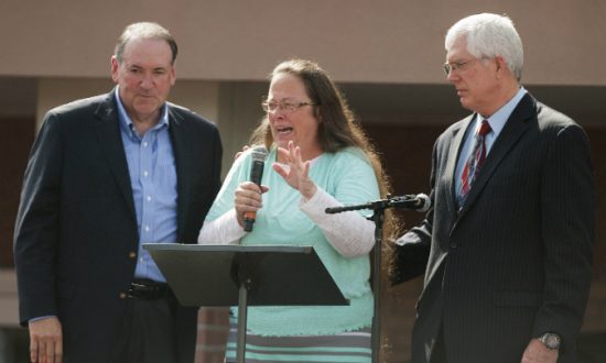 Republican Mike Huckabee Owes $25K to Band for Playing ‘Eye of the Tiger’ at Rally