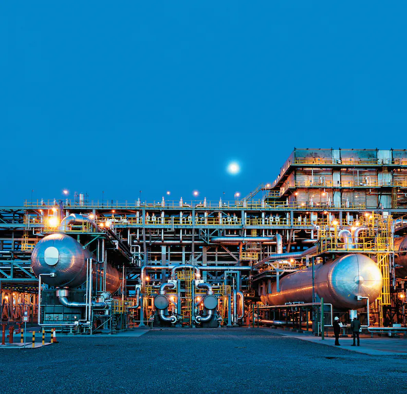 SGP Crude Medium Pressure Separator, Tengiz Oil Field, Kazakhstan. (Courtesy of Chevron)