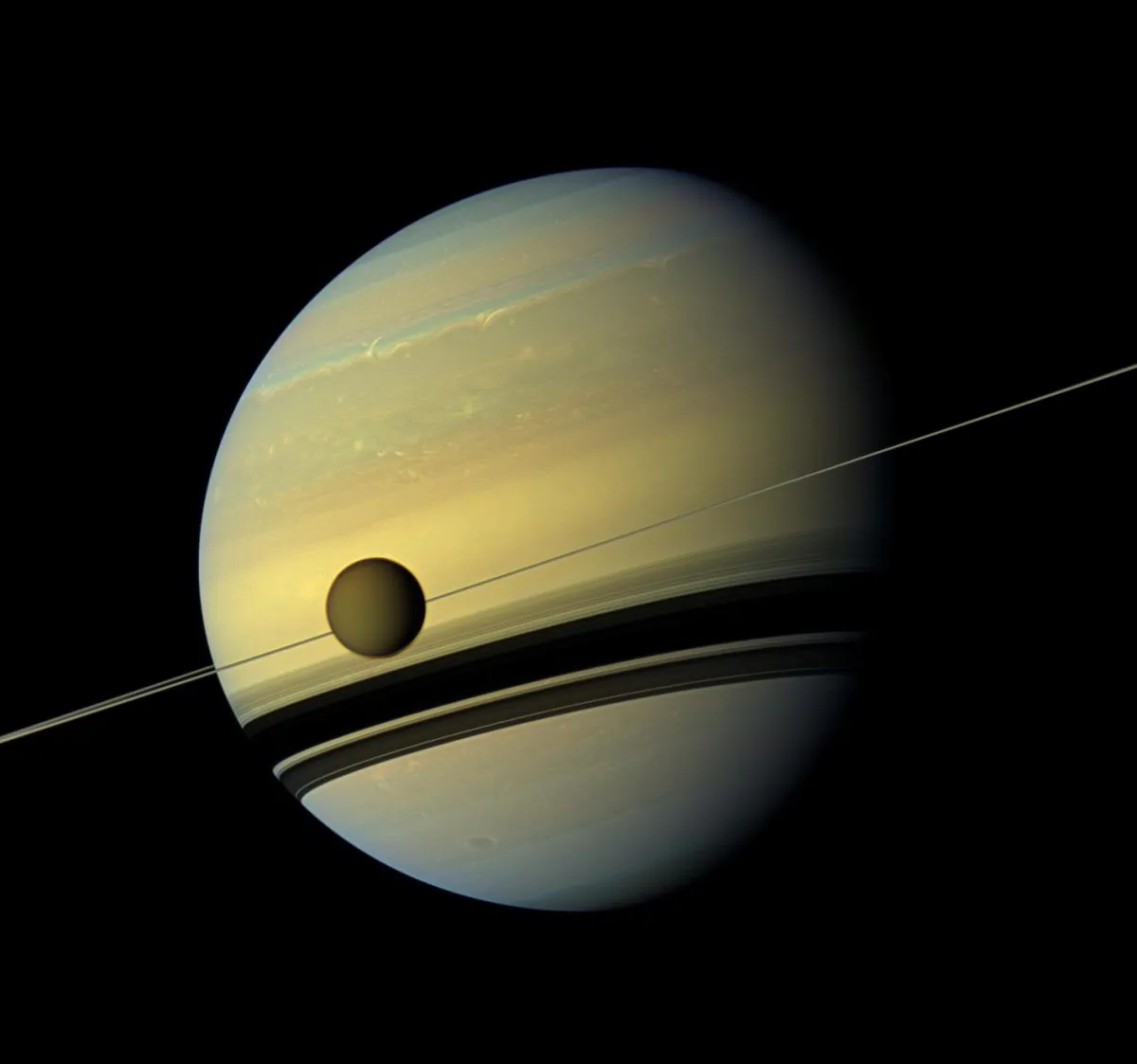 (NASA/JPL-Caltech/Space Science Institute)