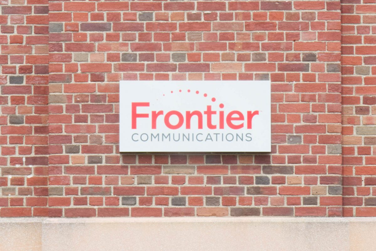 Building hope. Frontier communications.