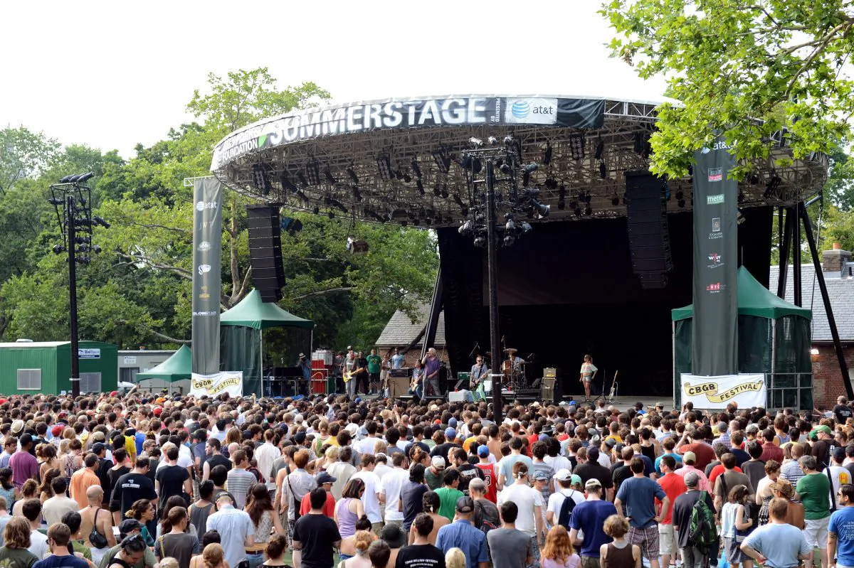 NEW YORK, NY - JULY 07:  Guided By Voices onstage at 2012 CBGB Festival At SummerStage In Central Park on July 7, 2012 in New York City.  (Jason Kempin/Getty Images for CBGB Festival)