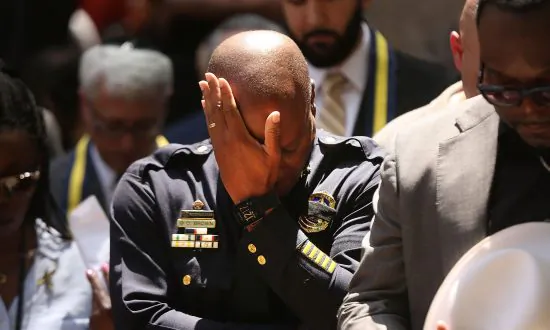 Ambush Attacks on Police Bring Back Memories of Similar NYPD Incident