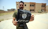 Iraq Digs Security Trench Around Fallujah