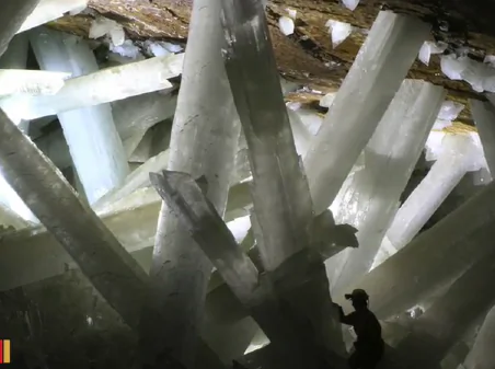 Mexico’s Cave of Crystals is Otherworldly (Video)