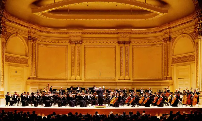 The Shen Yun Symphony Orchestra performing on New York’s Carnegie Hall in October 2015. (NTD Television)