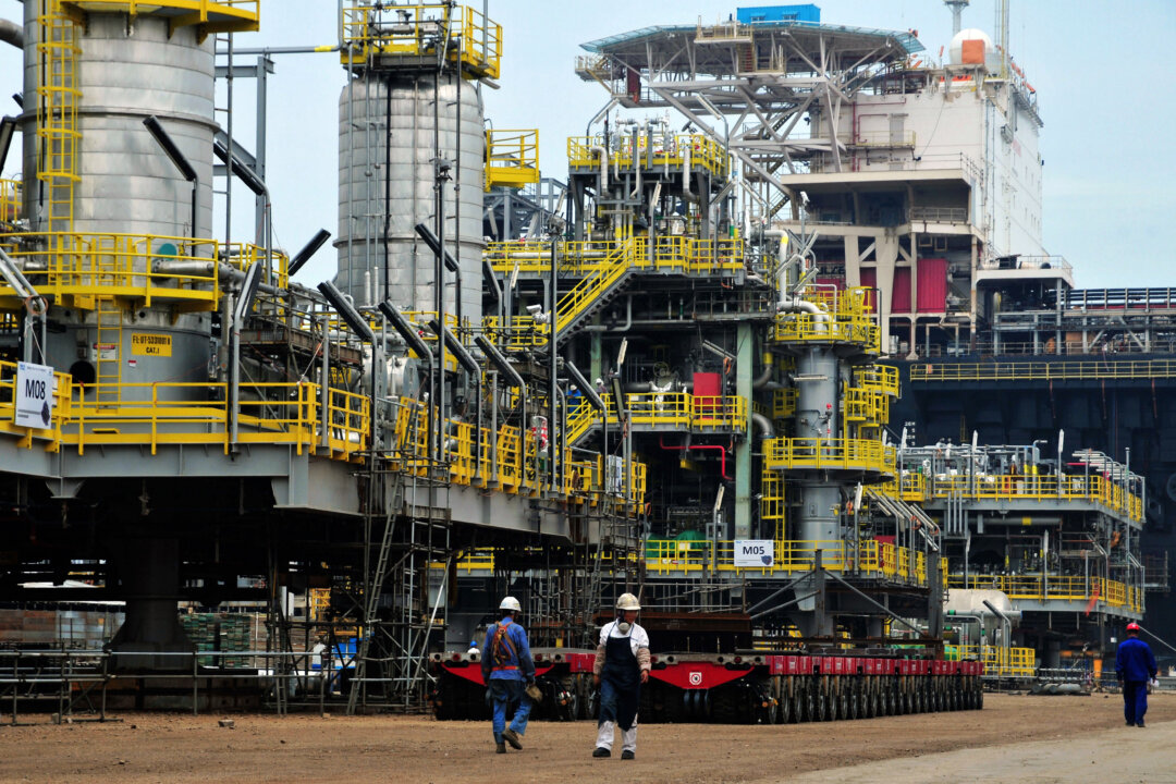 Chinese Buyers of Iranian Oil Face Even Tougher US Sanctions