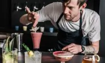 Australia Jobs Growth Speeds Ahead, Nudges Unemployment Lower