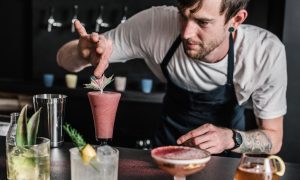 Australia Jobs Growth Speeds Ahead, Nudges Unemployment Lower