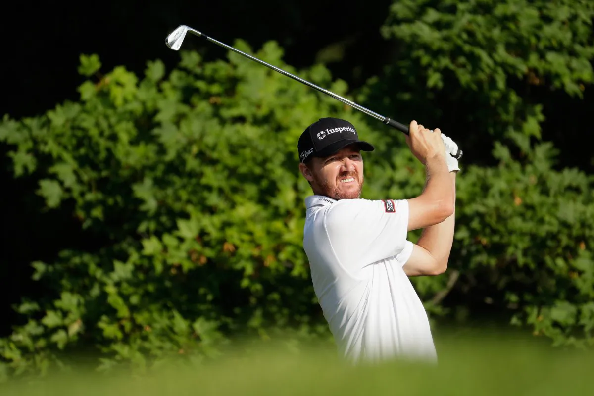 Jimmy Walker plays his shot from the third tee during the first round of the 2016 PGA Championship at Baltusrol Golf Club. Andy Lyons/Getty Images) 