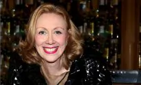 Sibylle’s Style Diary: Annie Watt on Living in Style Behind and in Front of the Camera