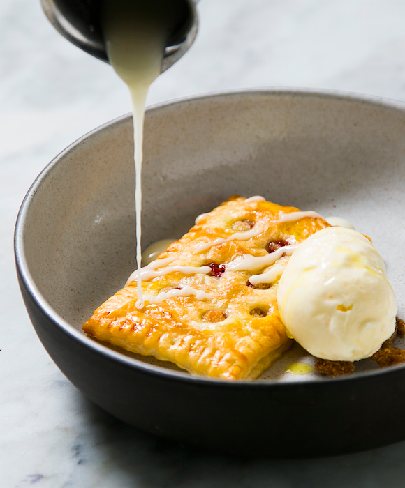 Toasted Strudel. (Samira Bouaou/Epoch Times)