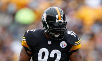 James Harrison Stands Alone Behind Patriots During National Anthem