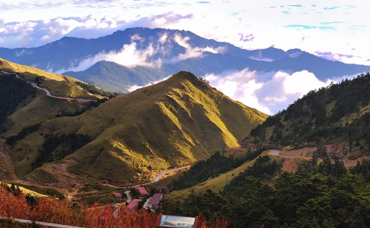 Hehuan mountain taken at 3,200 metres, on the highest road in Taiwan. (Song Bilong/Epoch Times)