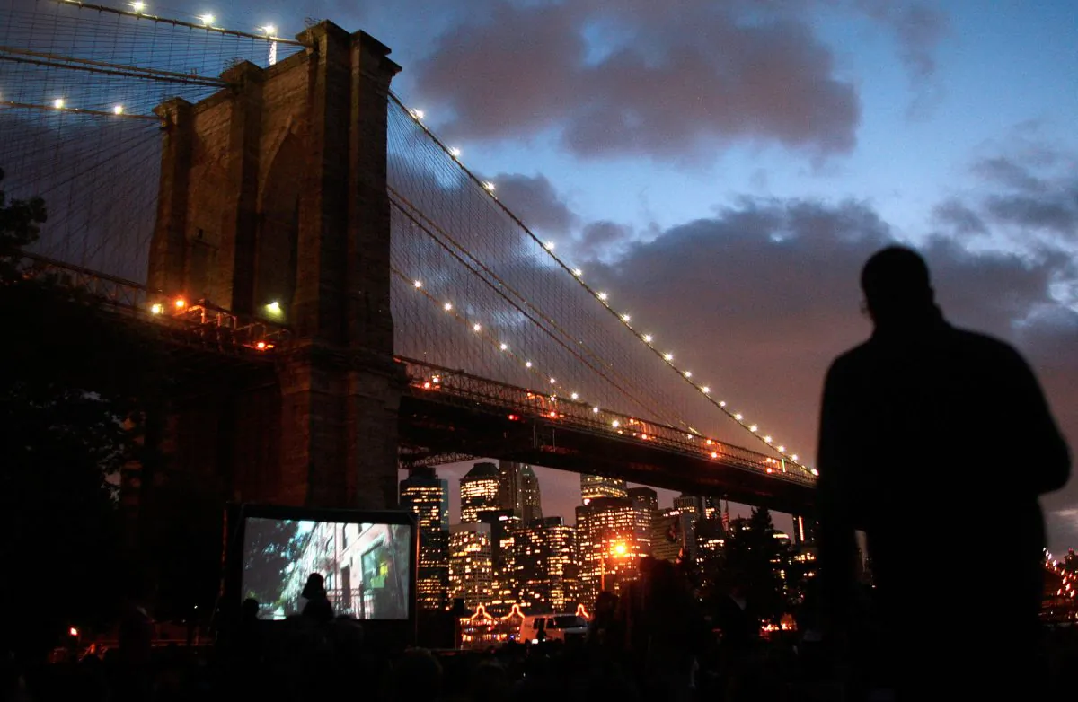 "Movies With a View" outdoor film series in the Brooklyn Bridge Park in New York on July 9, 2009. (Chris Hondros/Getty Images)