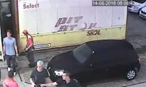 US Swimmer Ryan Lochte Apologizes for Fabricated Robbery Story