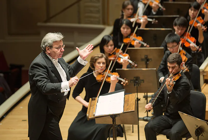 Shen Yun conductor Milen Nachev. (The Epoch Times)