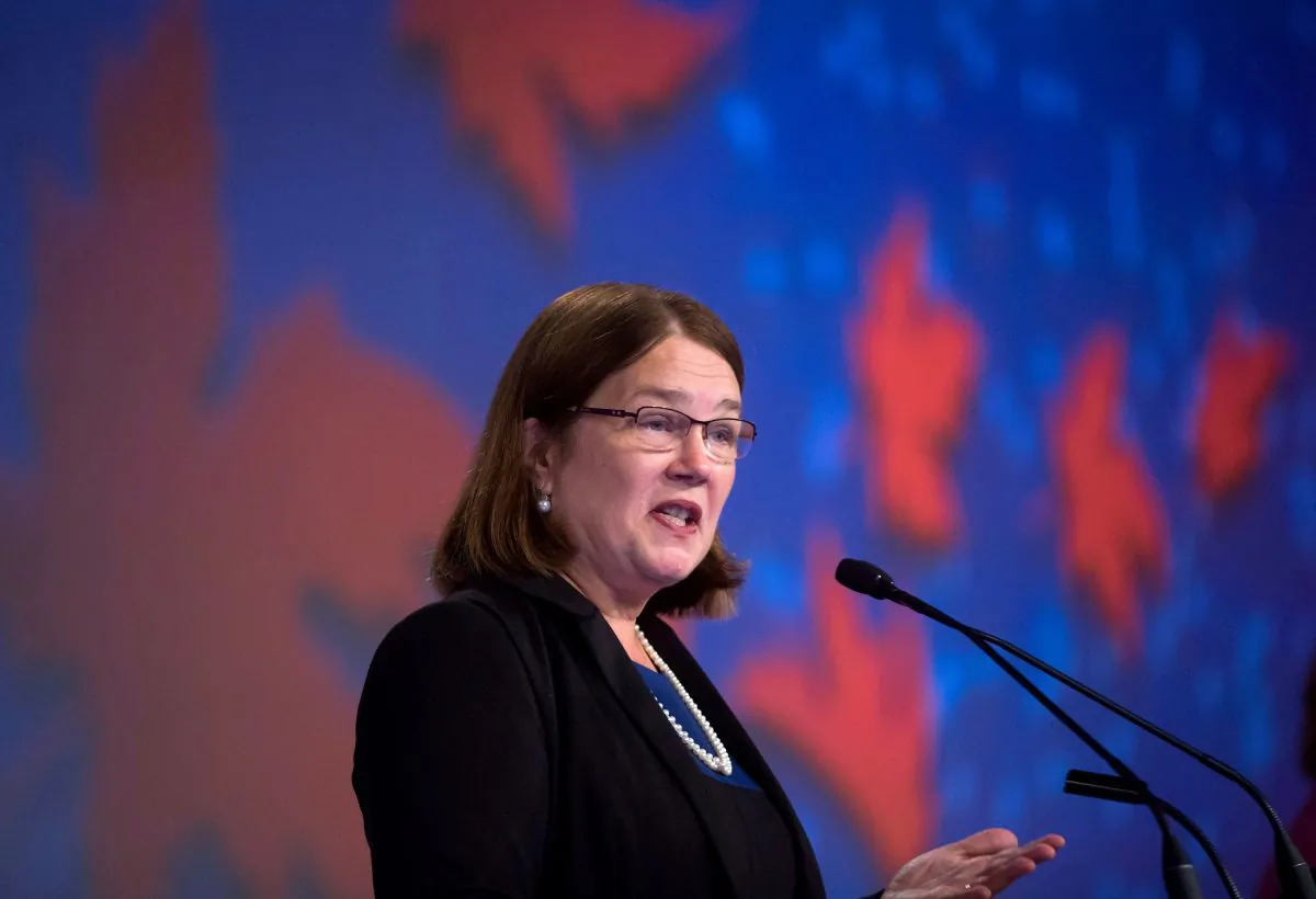 Health Minister Jane Philpott addresses the Canadian Medical Association's General Council in Vancouver on Aug. 23, 2016. (THE CANADIAN PRESS/Darryl Dyck)