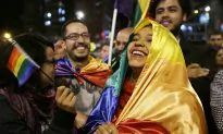 Colombia’s President Rushing Vote on Deal With Rebels