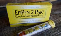 Mylan CEO Infuriates Lawmakers at Hearing on EpiPen Costs
