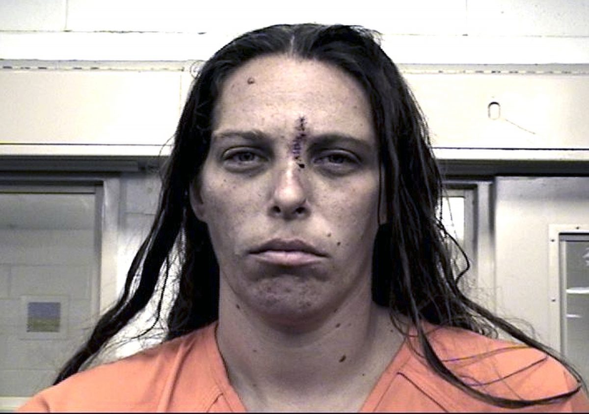 An Aug. 25, 2016 booking photo of Michelle Martens. (Metropolitan Detention Center via AP)