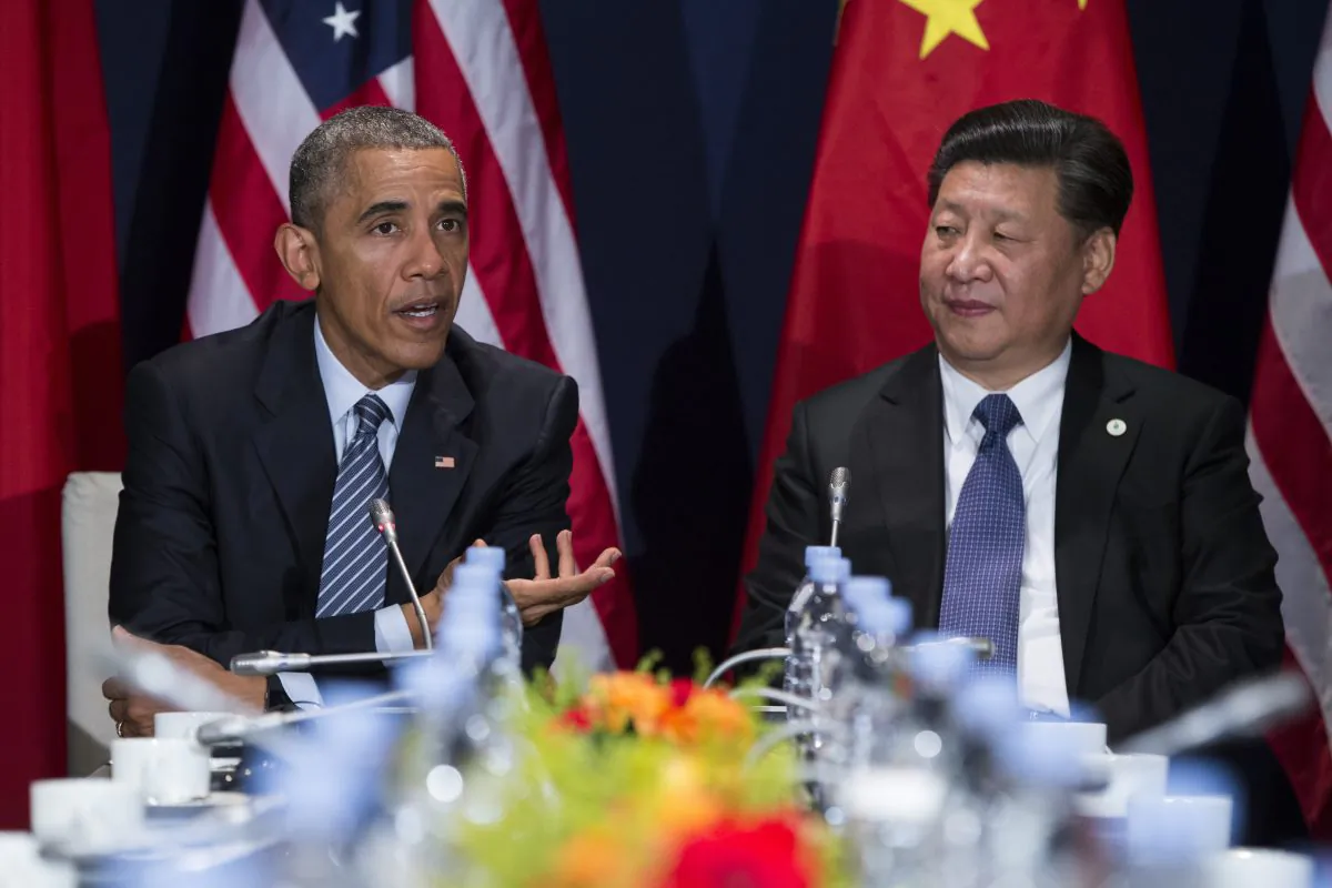 President Barack Obama meets with Chinese leader Xi Jinping in France on Nov. 30, 2015. (AP Photo/Evan Vucci)