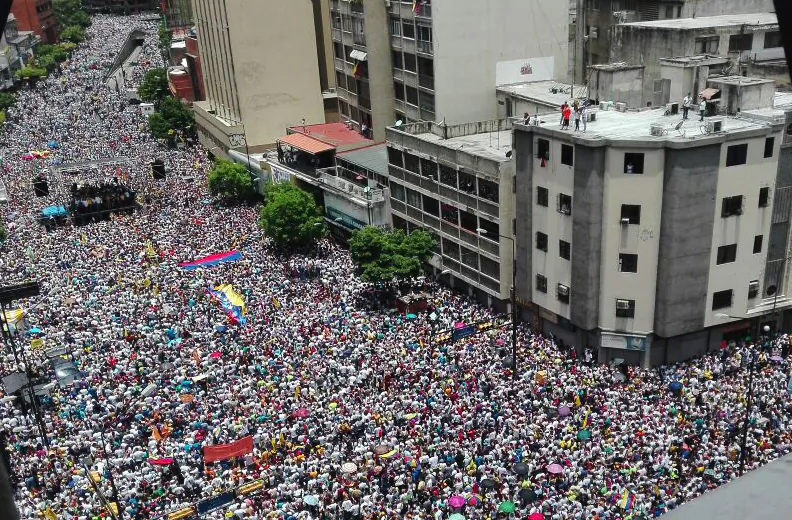 Opposition activists march in Caracas, on September 1, 2016. (STR/AFP/Getty Images)