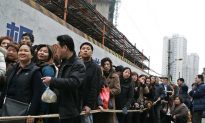 Divorce Rate Surges in Shanghai as Couples Rush for Houses