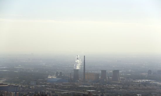 China Ratifies Paris Climate Deal Ahead of G-20 Summit