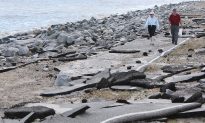 Hurricane Hermine Kills 2, Ruins Beach Weekends in Northward March